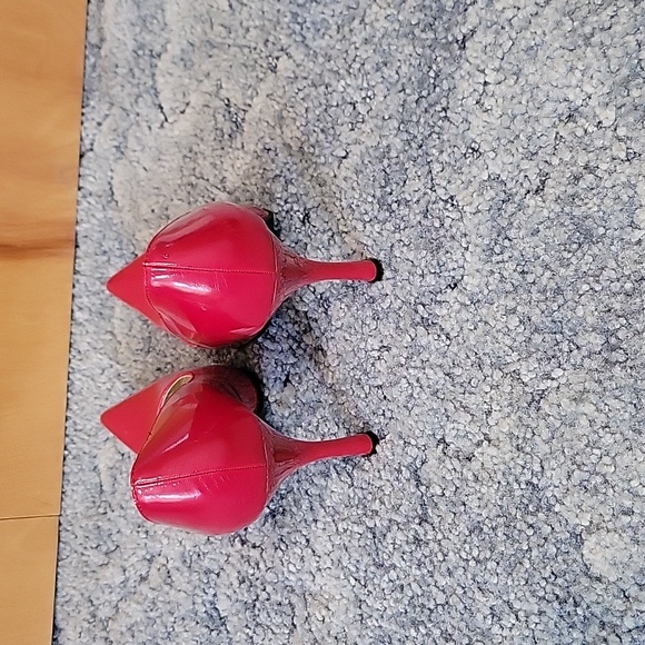 Charlotte Russe Red Heels Size 7 - Picture 4 of 9